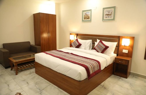 Noida Hotel | Hotel Sandal Tree Express