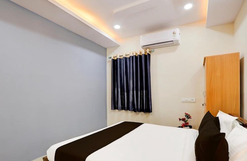 Nanakram Guda House | Classic Sri Balaji Grand