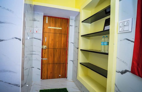 Walajapet Hotel | RR RESIDENCY