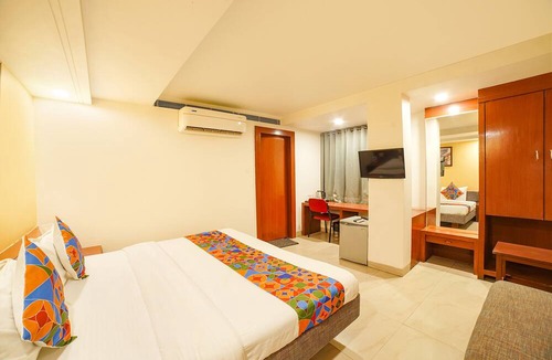 Maharana Pratap Nagar Hotel | Fabhotel Pleasure Inn