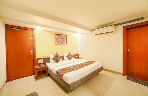 Maharana Pratap Nagar Hotel | Fabhotel Pleasure Inn