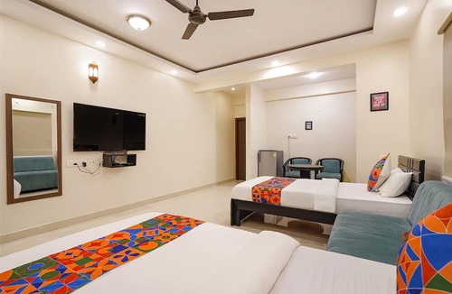 Jayanagar Hotel | FabHotel Maark Inn - Tilak Nagar, Jayanagar