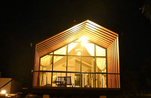 Ramanagara Hotel | Aura Farms - Private Pool Cottages