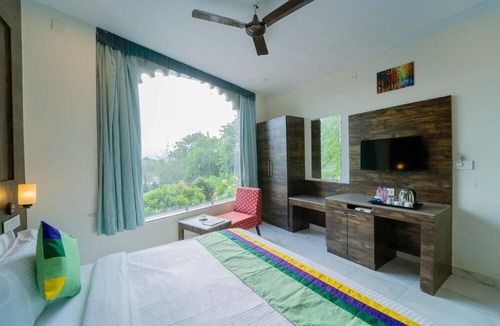 Lake Pichola Hotel | Gazebo by Vedic Vista