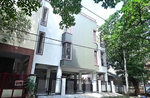Yelahanka Hotel | Northern Aura
