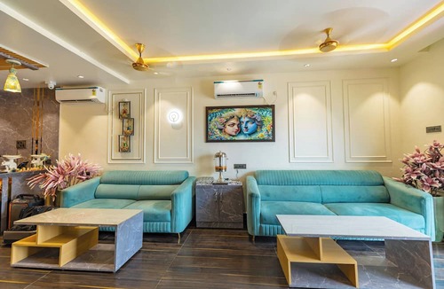 Vrindavan Hotel | Chandrika Green Resorts Near Prem Mandir