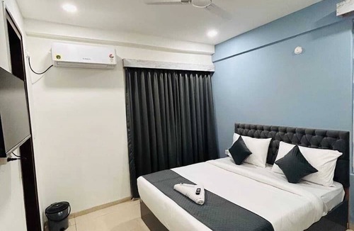 Hyderabad Hotel | WILDWINGS PREMIUM HOTEL