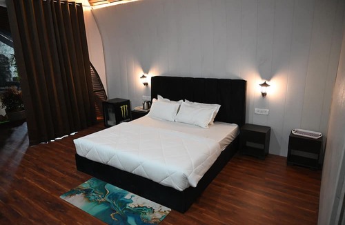 Naini Hotel | Triveni Sangam Hotels And Resorts