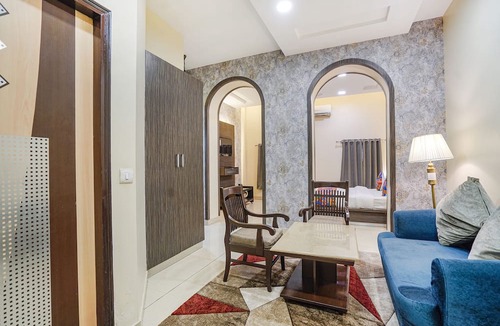 Dariyaganj Hotel | Fabhotel Rivlet Premium