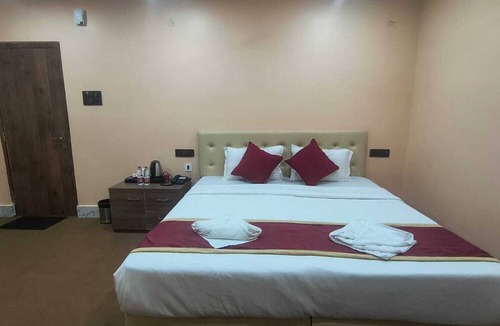 Alipurduar Hotel | Maa Paradise World