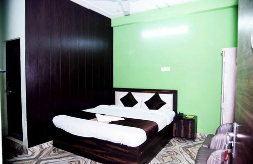 Naini Hotel | Hotel Shree Mahalaxmi