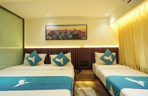 Thaltej Hotel | Privilon Hotel SBR