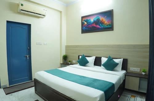 Malviya Nagar Hotel | Hotel Silver Stay