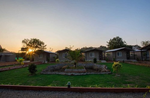 Ramanagara Hotel | Valley Vibes