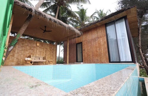 Kumta Hotel | Kurma Private Beach