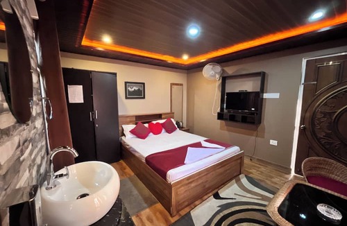 Karsiyang Hotel | TRADITIONAL HOTEL AND RESTAURANT