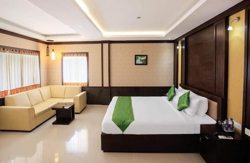 North Paravur Hotel | Seaflare Beach Resort & Spa