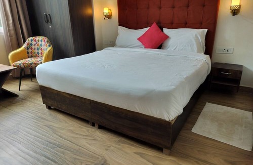 Greater Noida Hotel | Saffron Inn