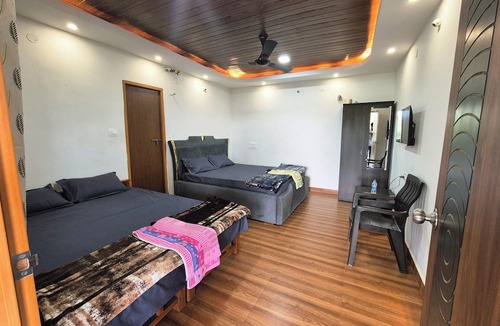 Sringeri Hotel | Gavi Homestay