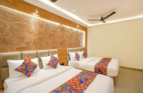 Kurla West Hotel | Fabhotel Well Back
