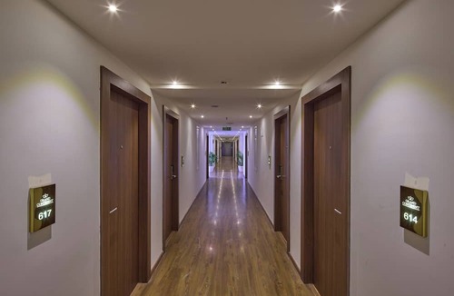 Brookefield Hotel | Grand Continent Brookefield – A Sarovar Portico Affiliate Hotel