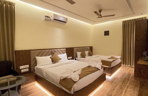 Dindigul Hotel | Suthanthira Stay Inn