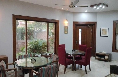 Air Force Area Hotel | Otara Luxury Homestay