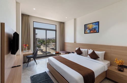 Gayariawas Hotel | 7 Rays Hotel