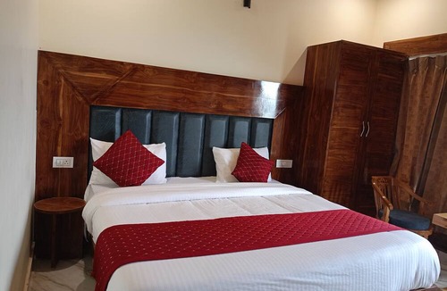 Mussoorie Hotel | HOTEL THE PINE VILLA MUSSOORIE