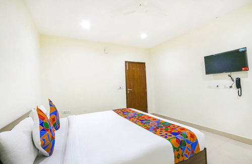Madhapur Hotel | FabHotel Blue Spring - Near Hi-tech City Metro Station
