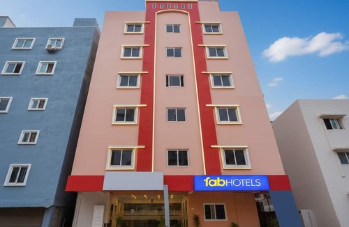 Madhapur Hotel | FabHotel Blue Spring - Near Hi-tech City Metro Station