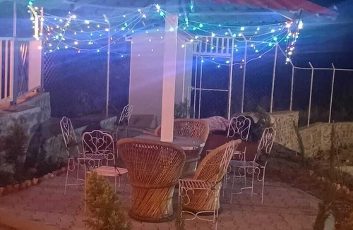 Lansdowne Hotel | Aranyam Hills
