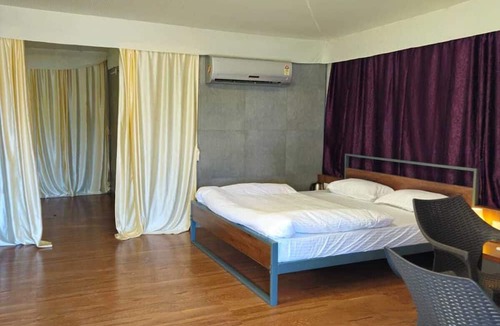 Nashik Hotel | Stone Water Resort