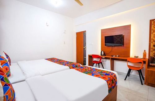 Sector 2 Hotel | Fabhotel Royal Platinum Suites