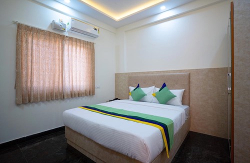 HSR Layout Hotel | Treebo Galaxy Kings Suites, Hebbal