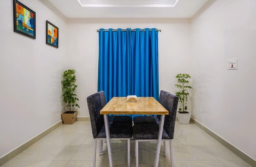 Madhapur Bed & Breakfast | The Balcony Suites