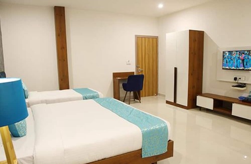 Kadubeesanahalli Hotel | Fabhotel Prime Zing Rooms