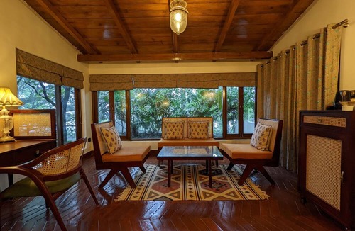 Nainital Hotel | Two Chimney, Gethia, Nainital