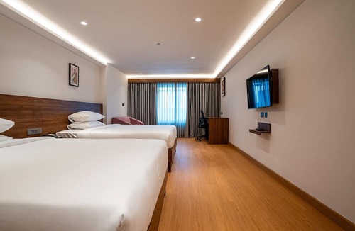East Nada Hotel | Lilac Hotel Guruvayur