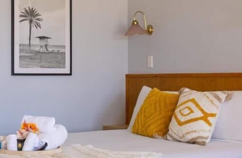 Tuncurry Hotel | South Pacific Palms Motor Inn