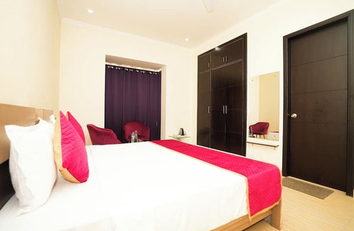 Udyog Vihar Hotel | Hotel A.P Residency