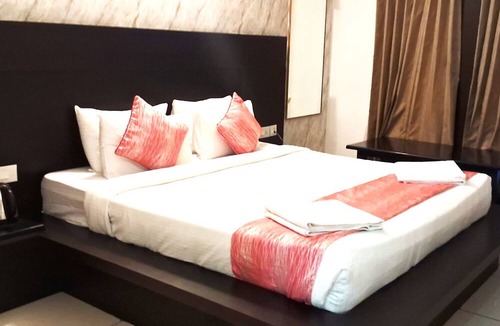 Salem Hotel | Forest Meadows Resort -Swiss In Salem