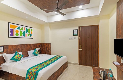 Porur Hotel | Treebo Rakshitha