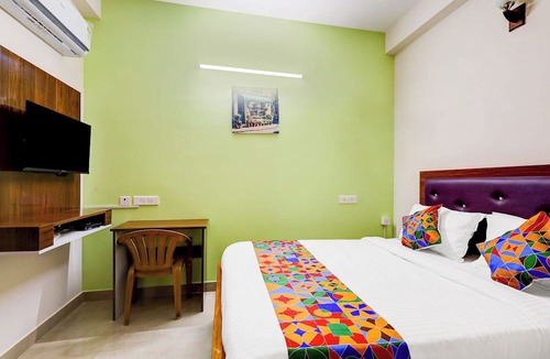 Central Chennai Hotel | FabHotel Home Tree Service Apartment I