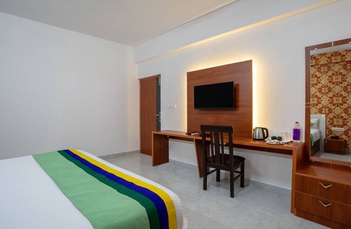 Sector 2 Hotel | Itsy Hotels Royal Platinum Suites