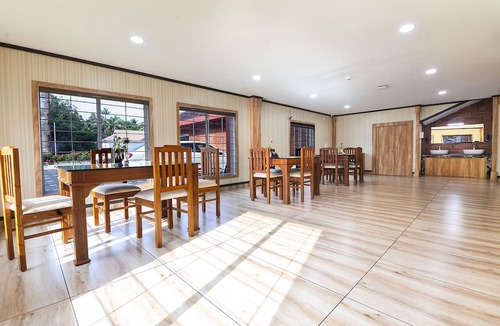Alwaye Hotel | SANJEEVINI AYURVEDA AND YOGA RETREAT