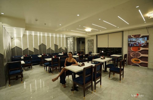 Greater Noida Hotel | Blue Diamonds Inn