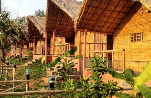 Sanapur Hotel | Waterfall Guesthouse