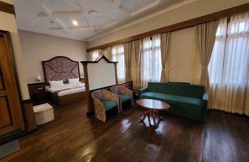 Darjeeling Hotel | ORSINO RESORT MALL ROAD