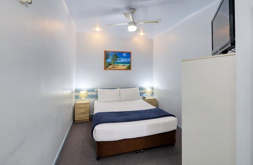Tumut Hotel | Tumut Farrington Motel